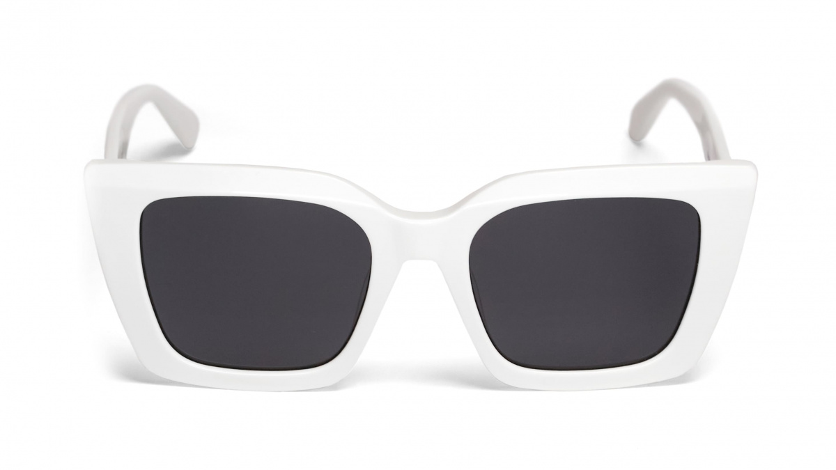 Muse white_2.jpg
