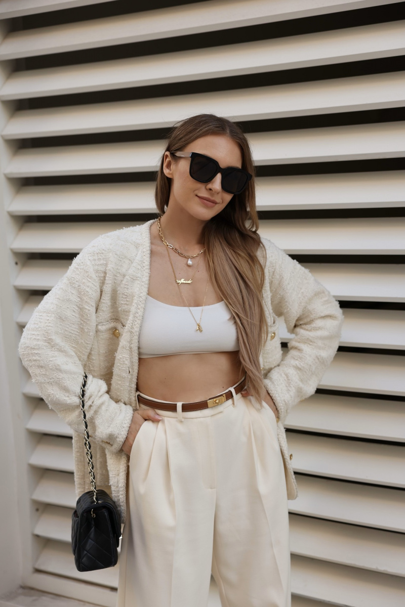 Girlboss 01 4.jpg