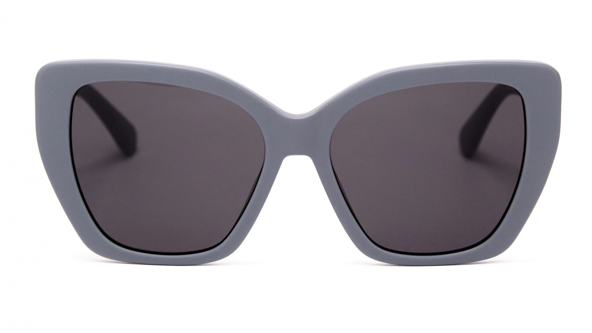 Drama Queen Cloud Grey matte f.jpg